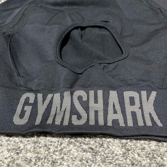 Gymshark Long Sleeve Crop Top Women's M Solid Black Fitted Workout Shirt - Picture 9 of 9